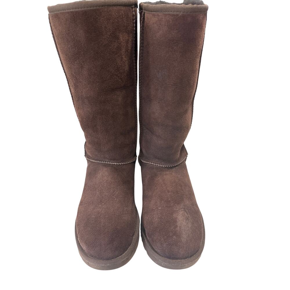 UGG Women's Classic Tall II Brown Chocolate Suede Boots Shearling Lining Size 9